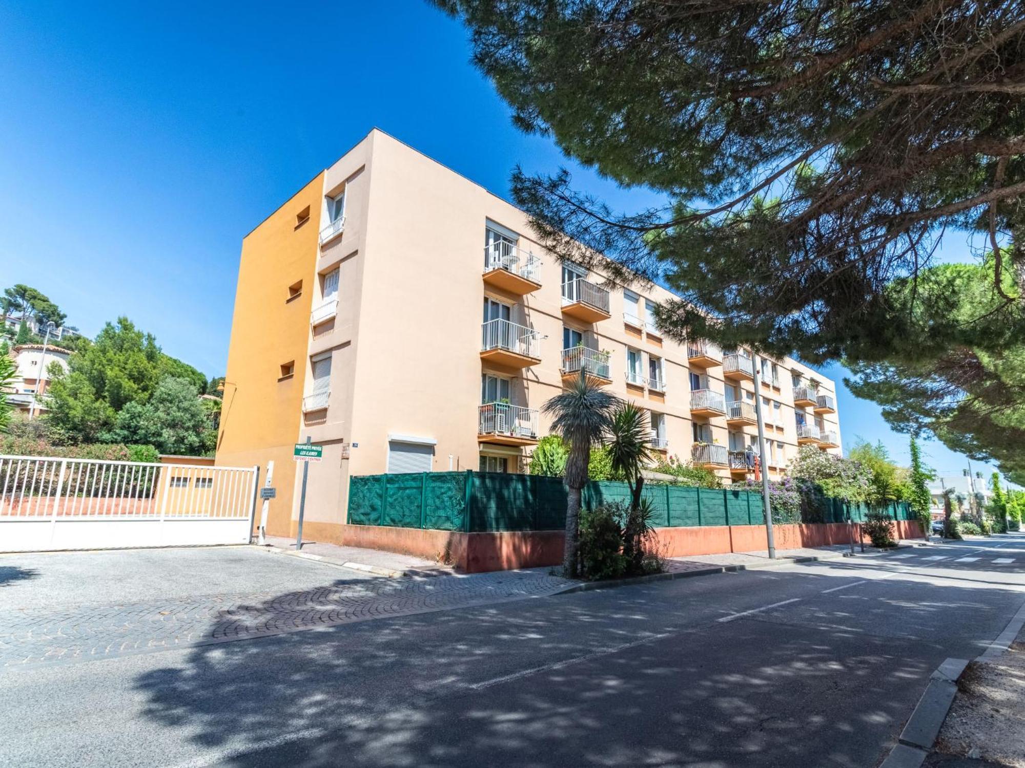לה לבאנדו Apartment Les Ilaires By Interhome מראה חיצוני תמונה